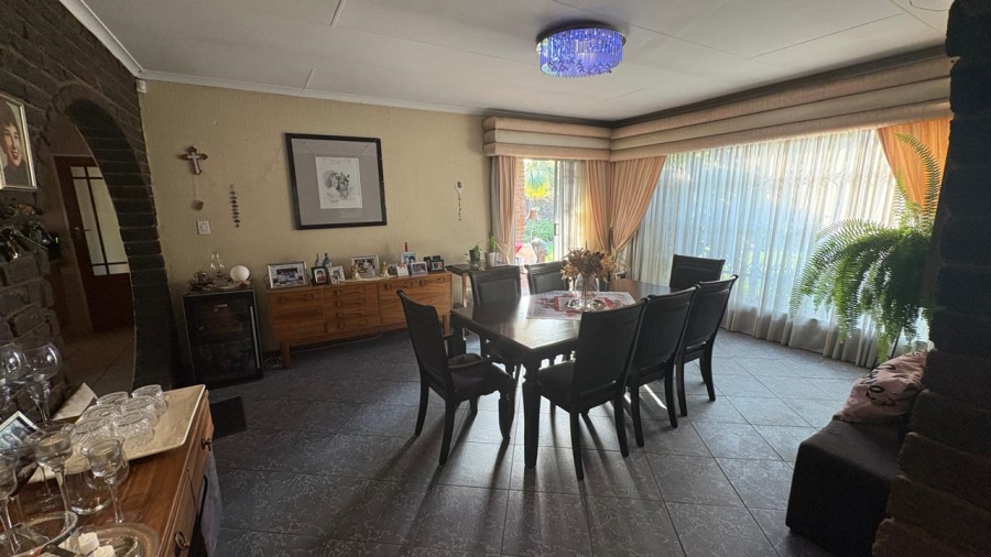 4 Bedroom Property for Sale in Beyers Park Gauteng