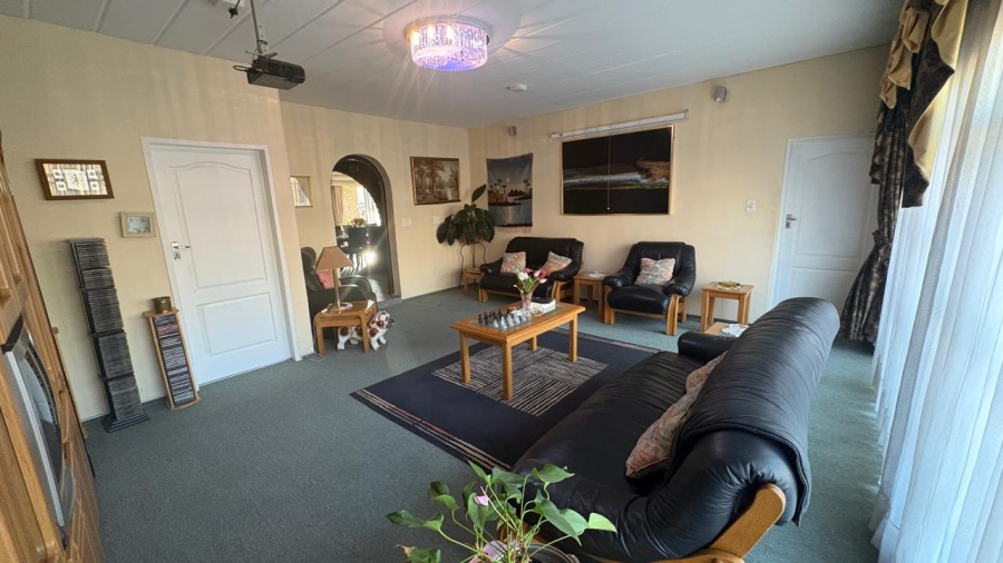 4 Bedroom Property for Sale in Beyers Park Gauteng