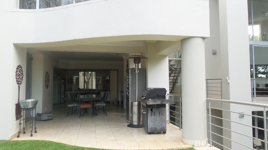 To Let 6 Bedroom Property for Rent in Waterkloof Ridge Gauteng