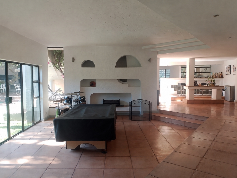 6 Bedroom Property for Sale in Sonneveld Gauteng