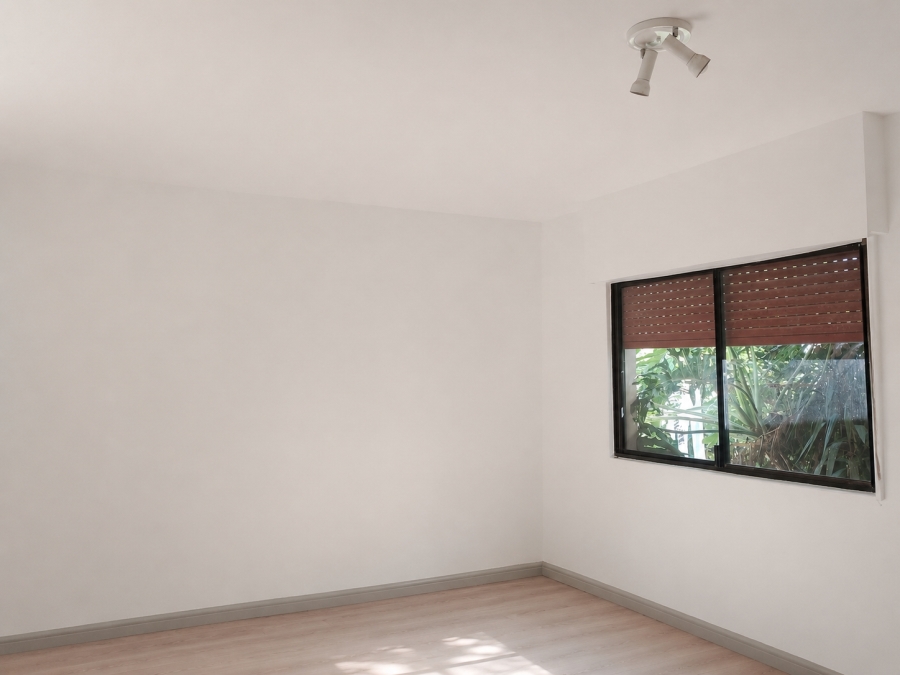 6 Bedroom Property for Sale in Sonneveld Gauteng