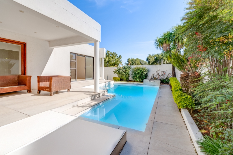 3 Bedroom Property for Sale in Woodmead Gauteng