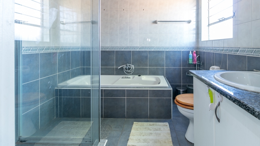 3 Bedroom Property for Sale in North Riding Gauteng