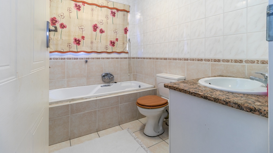 3 Bedroom Property for Sale in North Riding Gauteng