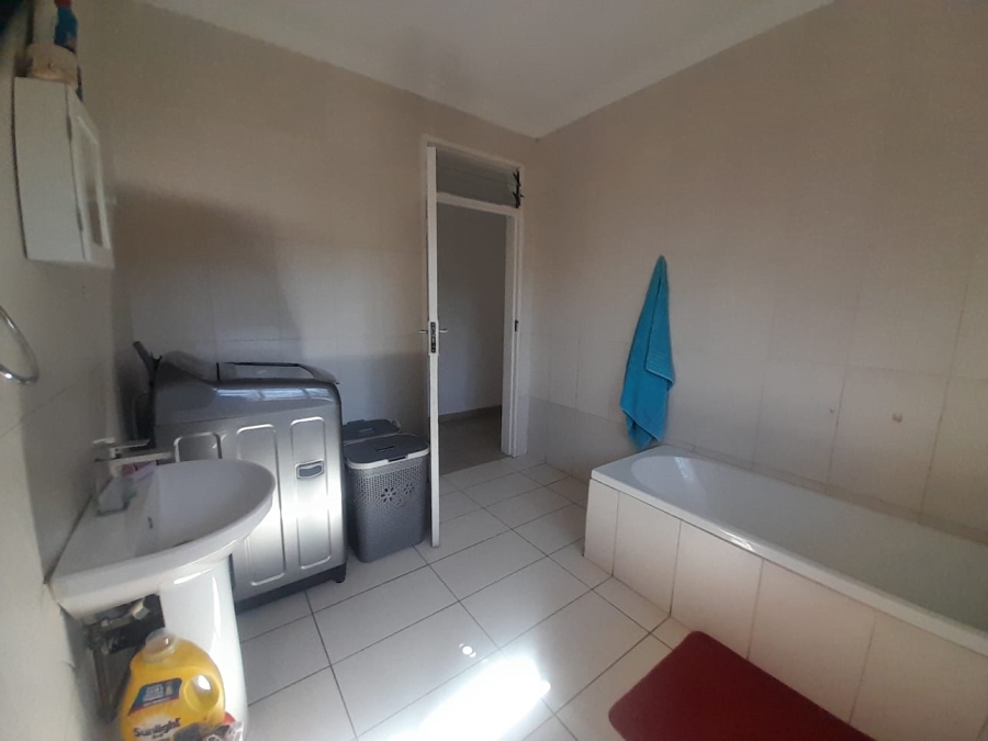 To Let 3 Bedroom Property for Rent in Arcon Park Gauteng