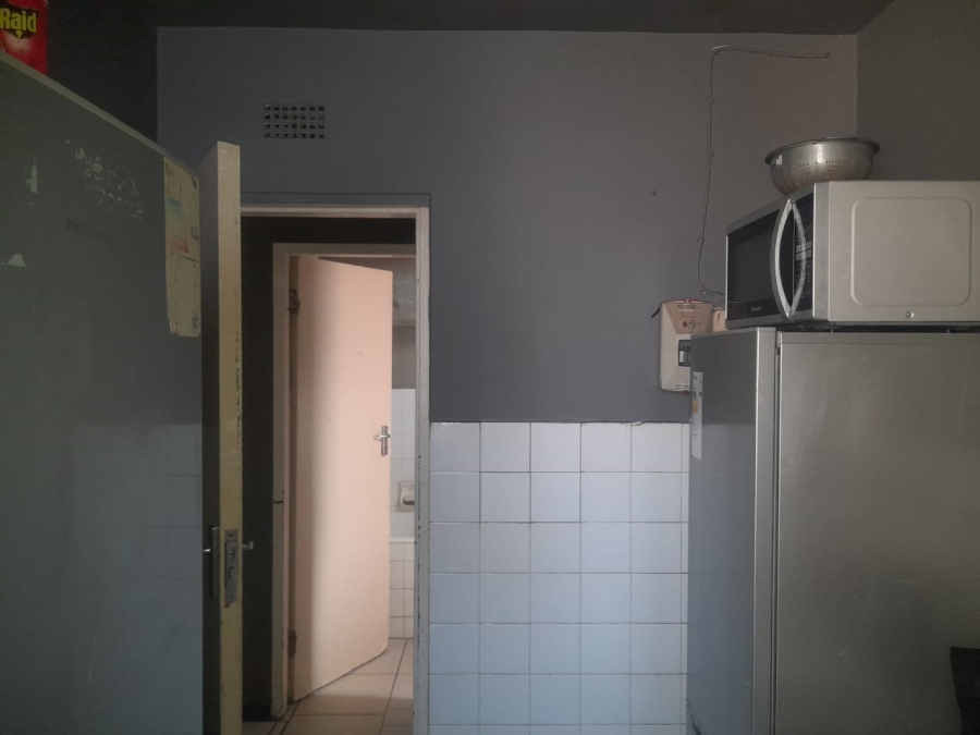 2 Bedroom Property for Sale in Hillbrow Gauteng