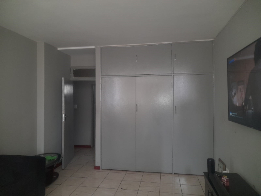 2 Bedroom Property for Sale in Berea Gauteng