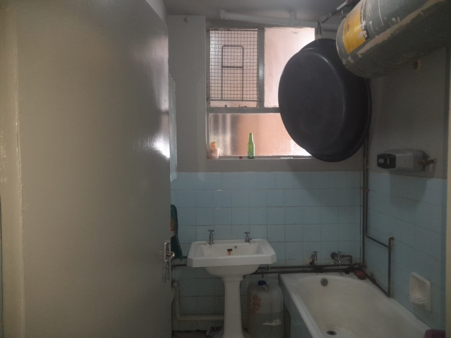 2 Bedroom Property for Sale in Berea Gauteng