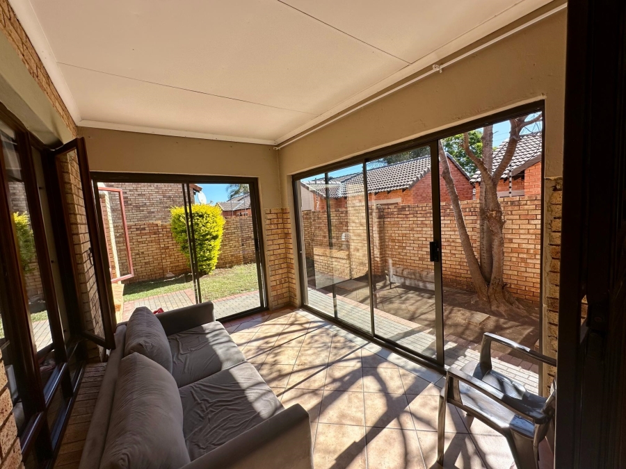 To Let 3 Bedroom Property for Rent in Monavoni A H Gauteng