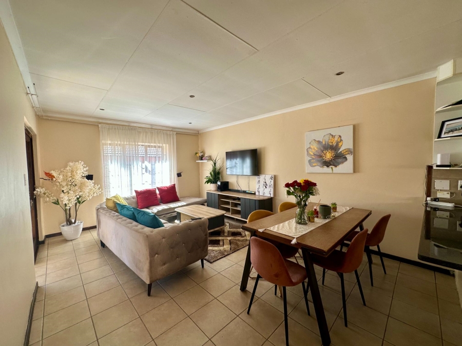 To Let 3 Bedroom Property for Rent in Monavoni A H Gauteng