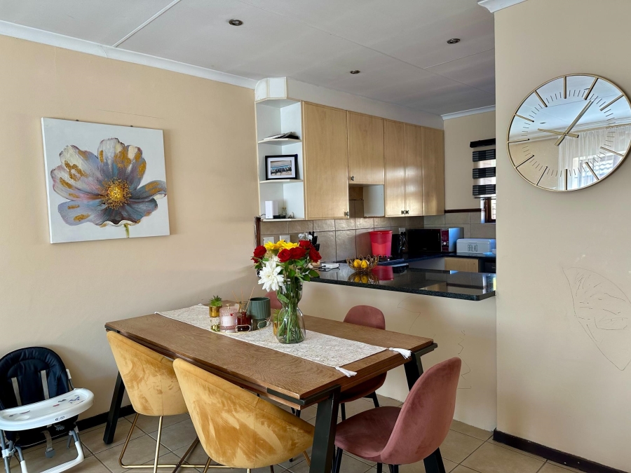 To Let 3 Bedroom Property for Rent in Monavoni A H Gauteng