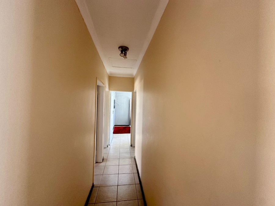 To Let 3 Bedroom Property for Rent in Monavoni A H Gauteng