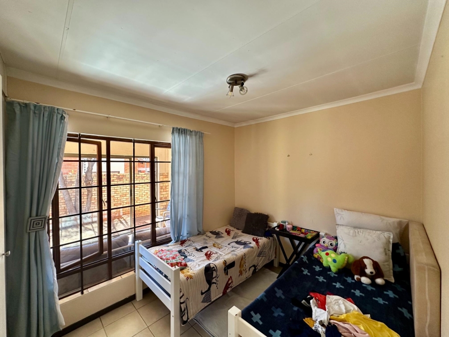 To Let 3 Bedroom Property for Rent in Monavoni A H Gauteng