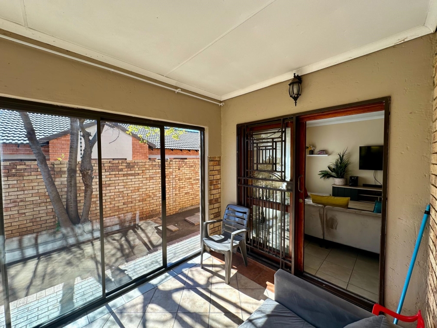 To Let 3 Bedroom Property for Rent in Monavoni A H Gauteng