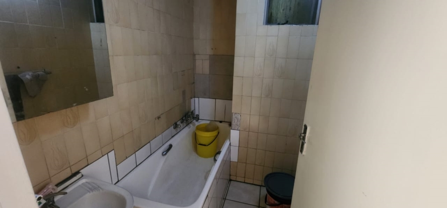 2 Bedroom Property for Sale in Yeoville Gauteng