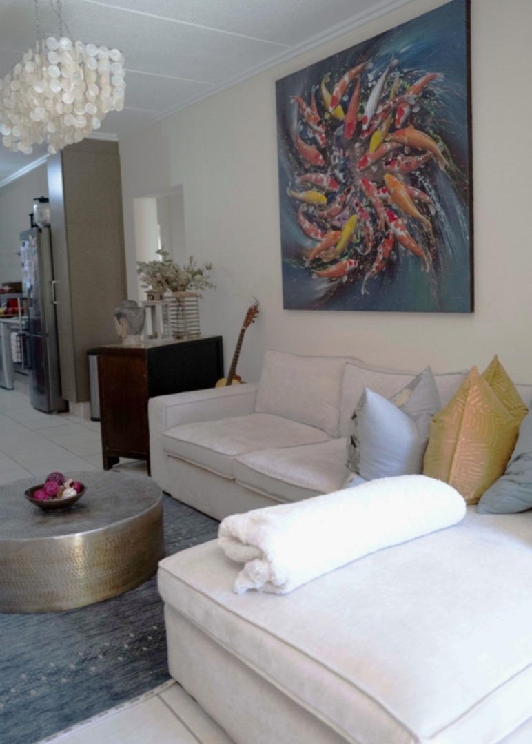 To Let 2 Bedroom Property for Rent in Bryanston Gauteng