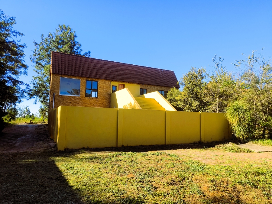 6 Bedroom Property for Sale in Kameeldrift East Gauteng