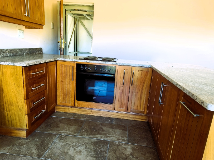 6 Bedroom Property for Sale in Kameeldrift East Gauteng