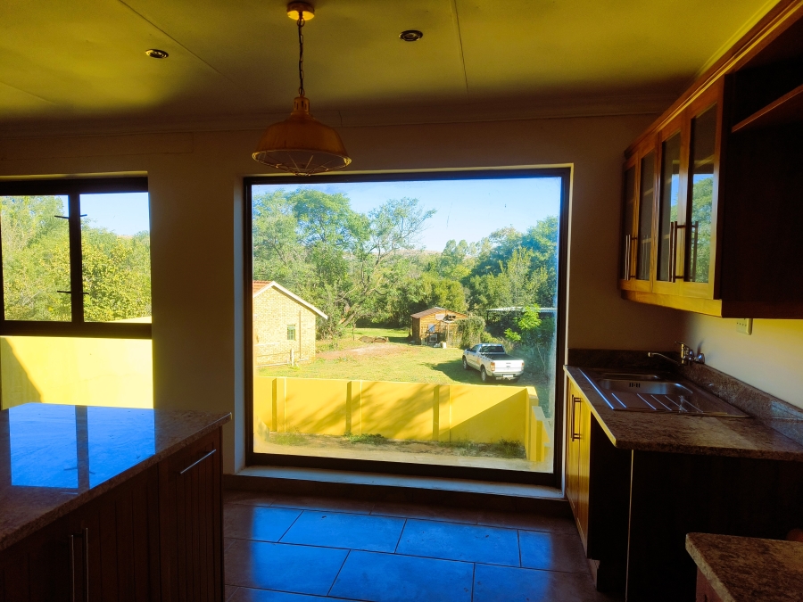 6 Bedroom Property for Sale in Kameeldrift East Gauteng