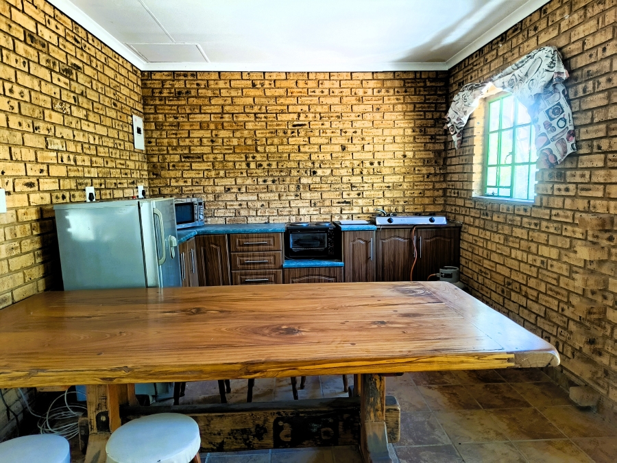 6 Bedroom Property for Sale in Kameeldrift East Gauteng