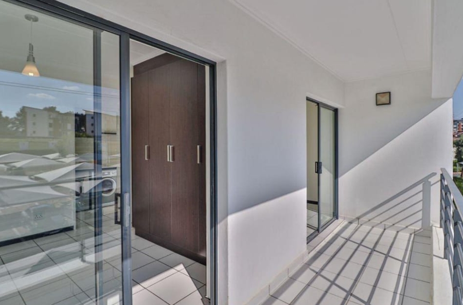 To Let 1 Bedroom Property for Rent in Greenstone Hill Gauteng