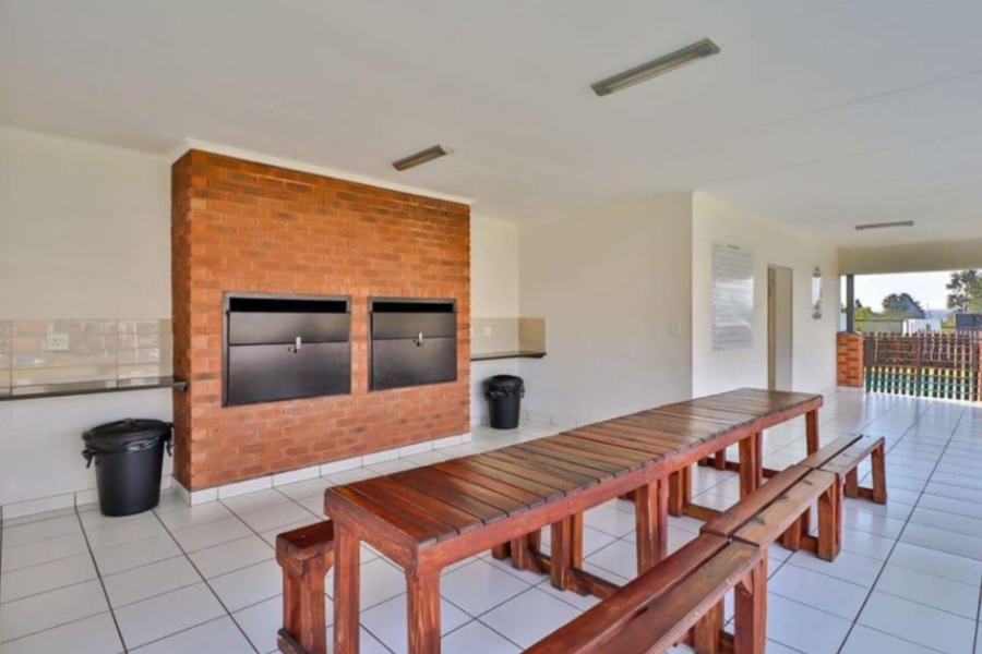 To Let 1 Bedroom Property for Rent in Greenstone Hill Gauteng