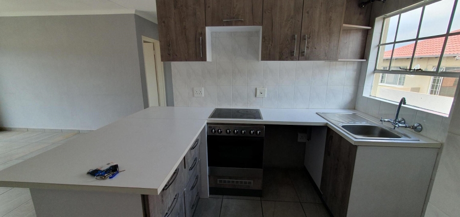 2 Bedroom Property for Sale in Meyersdal Gauteng