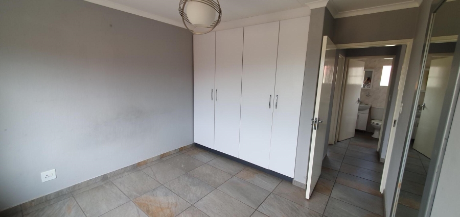2 Bedroom Property for Sale in Meyersdal Gauteng