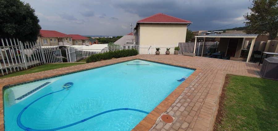 2 Bedroom Property for Sale in Meyersdal Gauteng