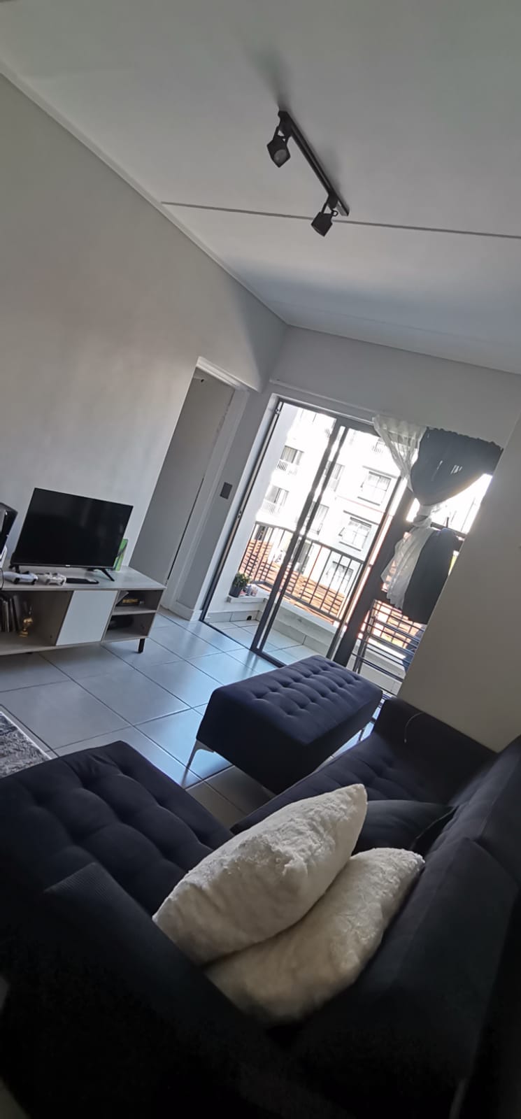 To Let 1 Bedroom Property for Rent in Linbro Park Gauteng