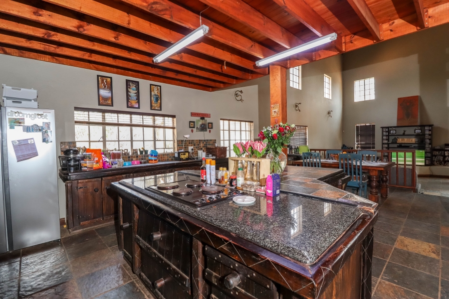 4 Bedroom Property for Sale in Mnandi Gauteng