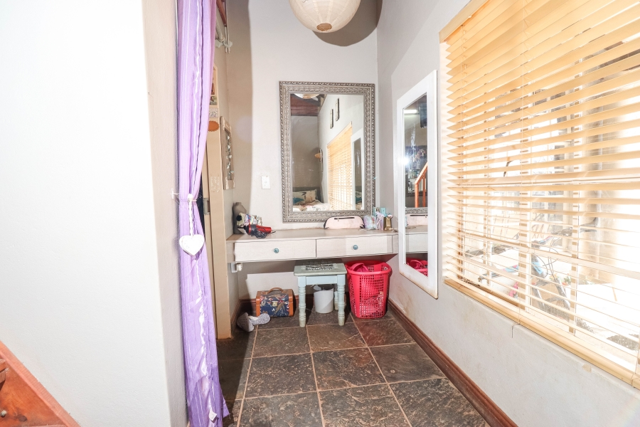 4 Bedroom Property for Sale in Mnandi Gauteng