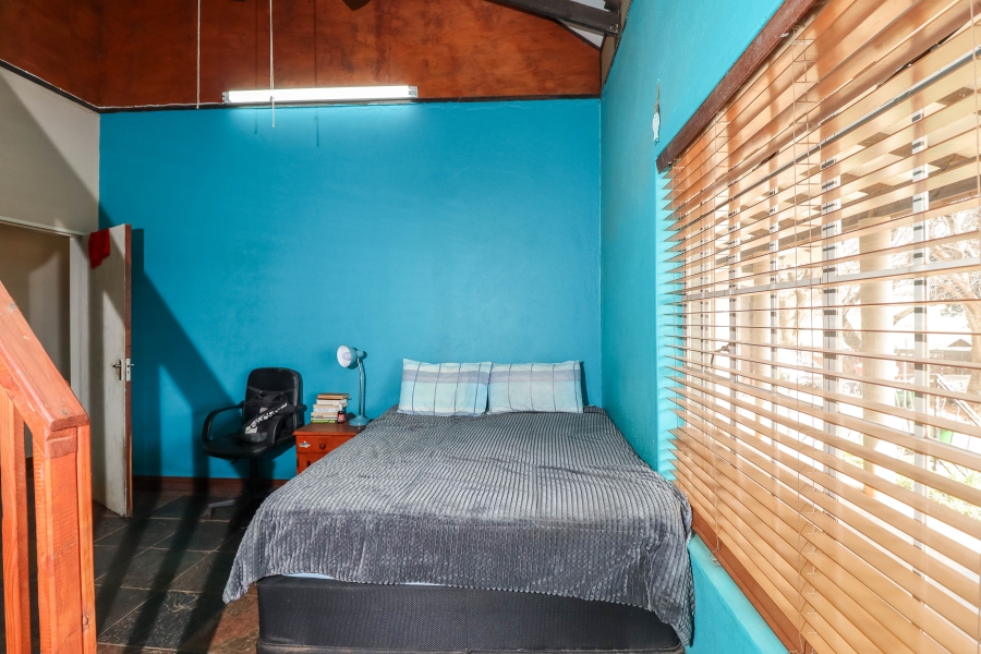 4 Bedroom Property for Sale in Mnandi Gauteng