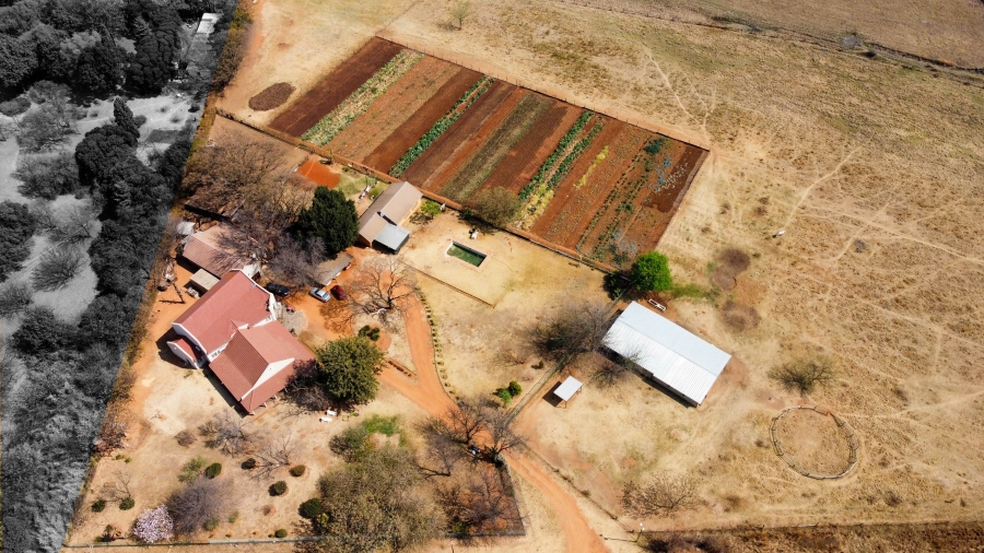 4 Bedroom Property for Sale in Mnandi Gauteng