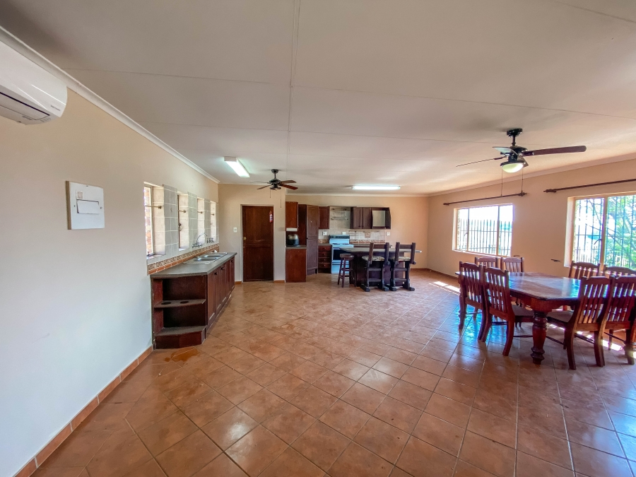 4 Bedroom Property for Sale in Mnandi Gauteng