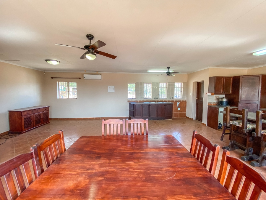 4 Bedroom Property for Sale in Mnandi Gauteng