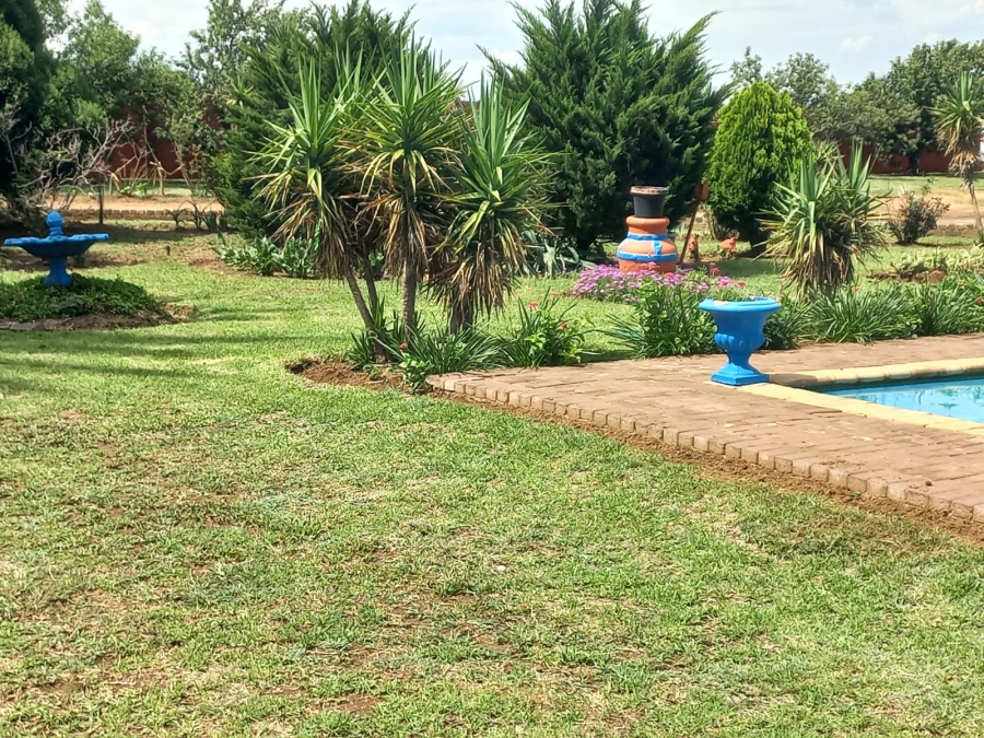 4 Bedroom Property for Sale in Helderstrome AH Gauteng