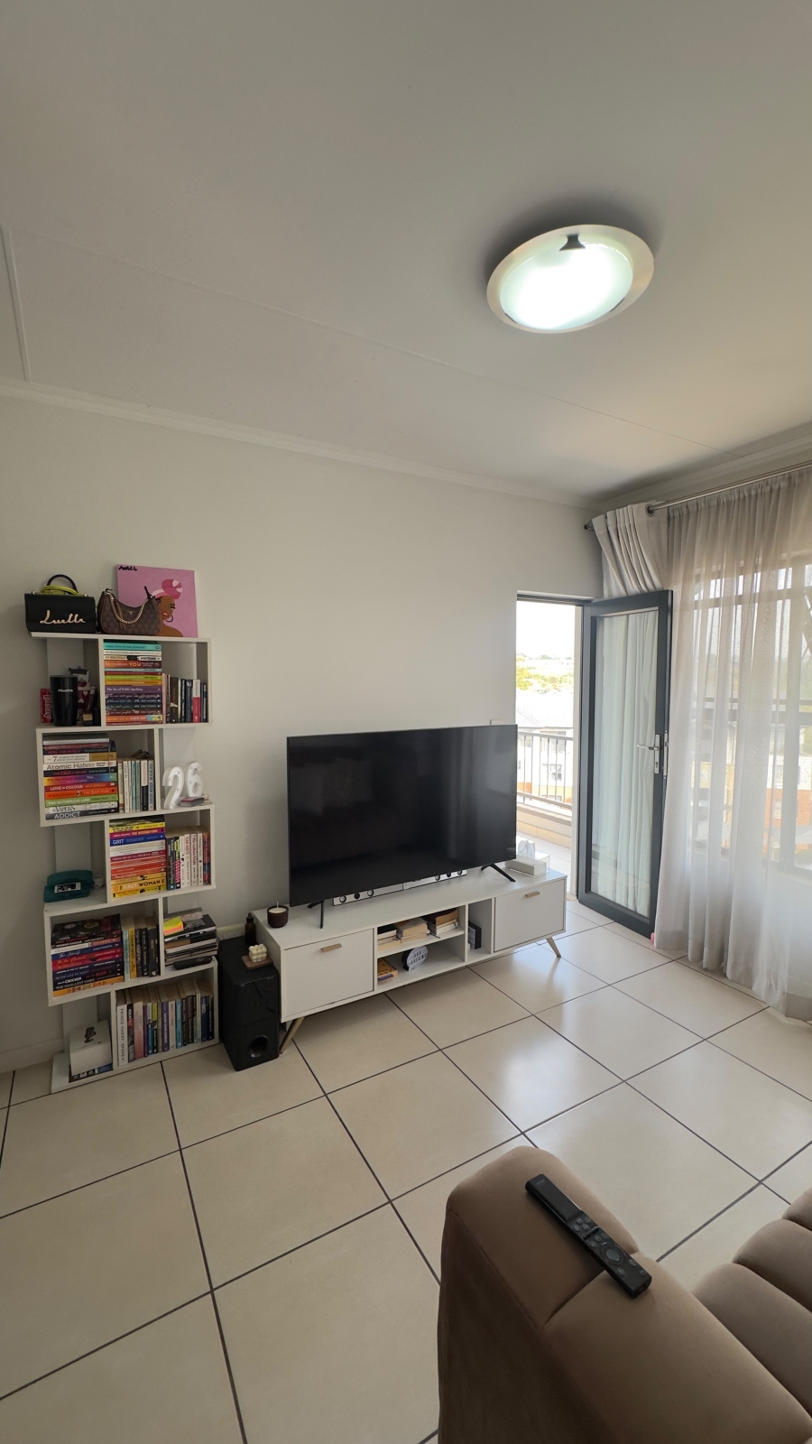 To Let 1 Bedroom Property for Rent in Olivedale Gauteng