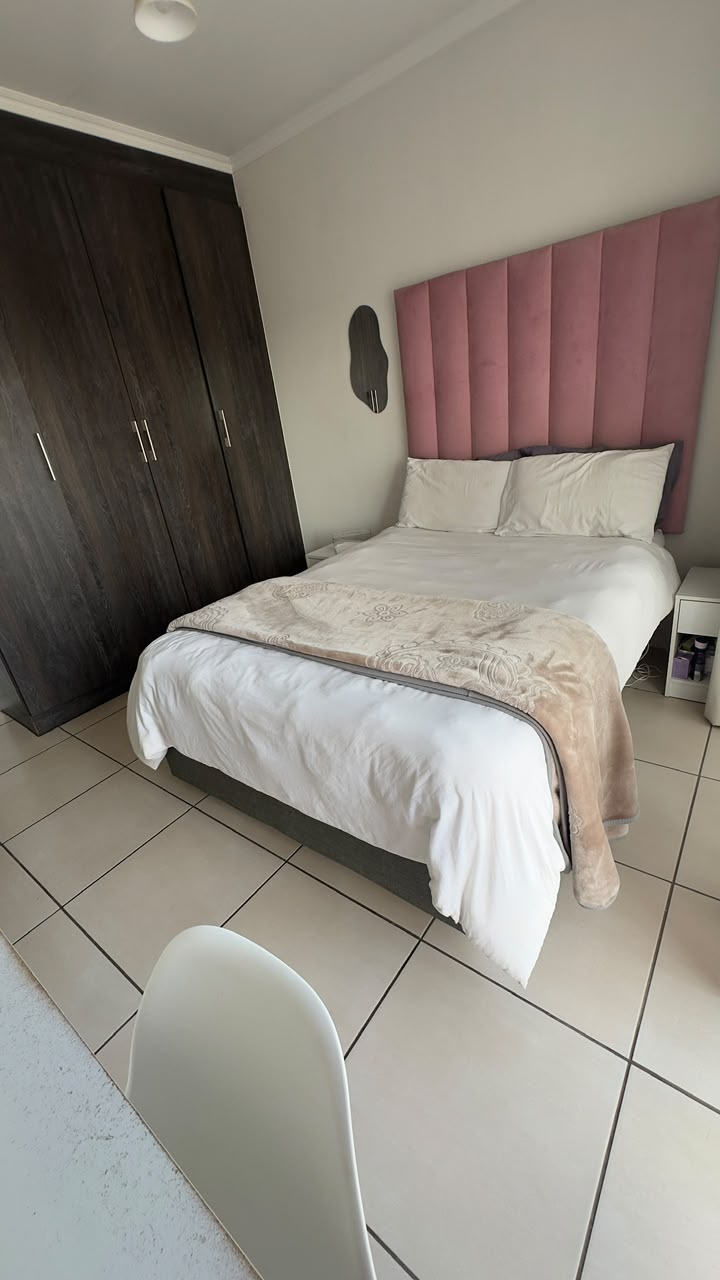 To Let 1 Bedroom Property for Rent in Olivedale Gauteng