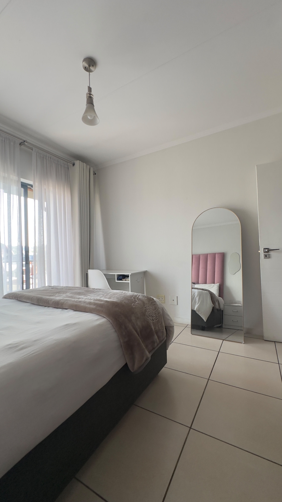 To Let 1 Bedroom Property for Rent in Olivedale Gauteng