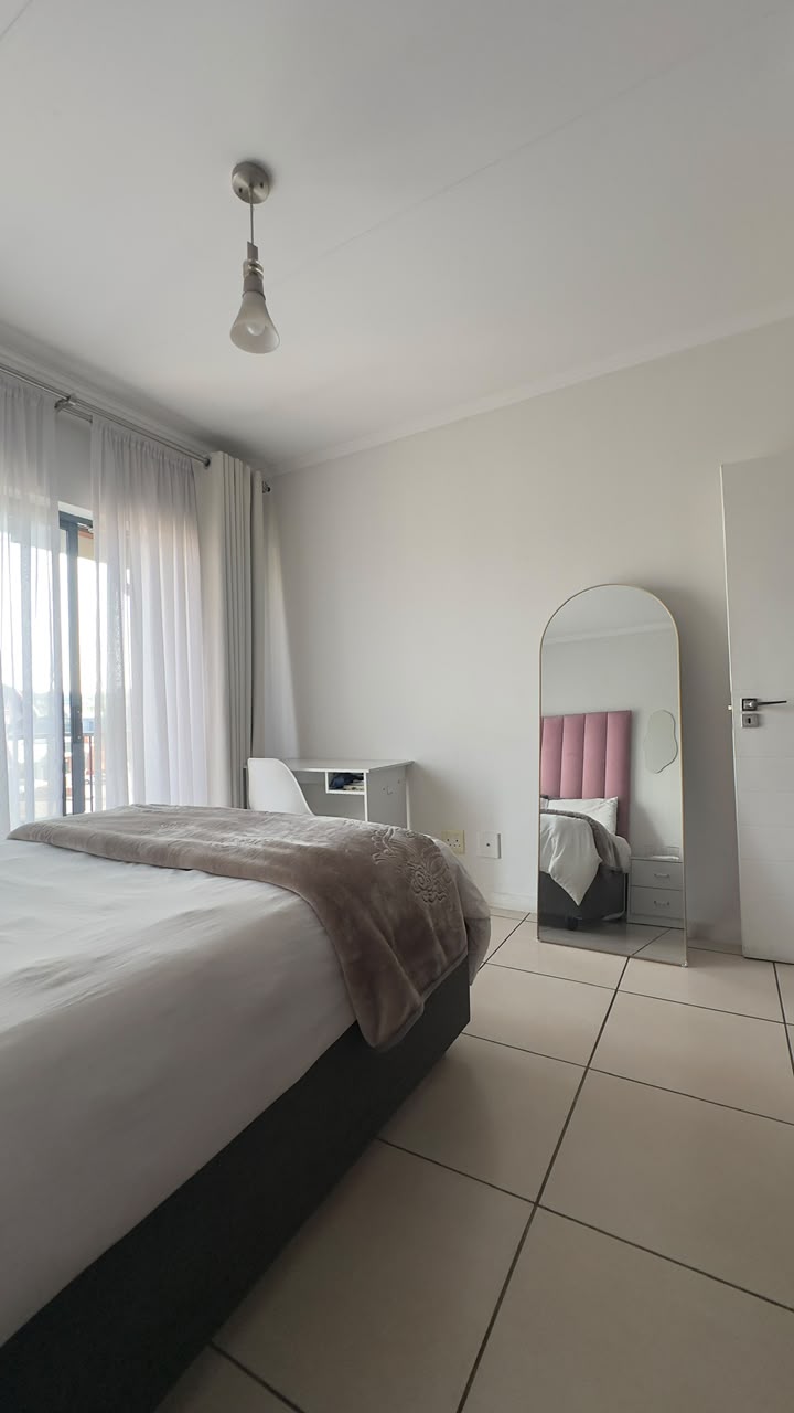 To Let 1 Bedroom Property for Rent in Olivedale Gauteng