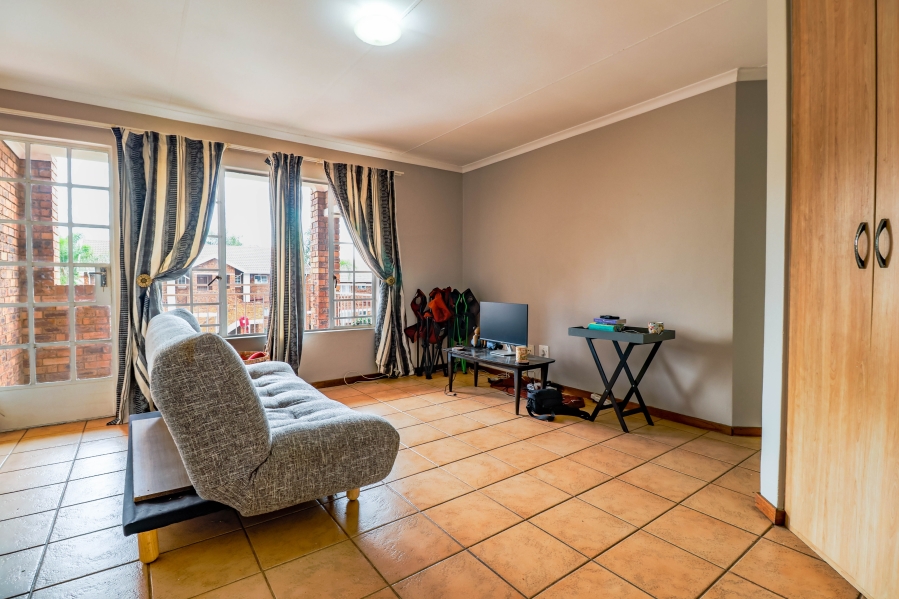 2 Bedroom Property for Sale in Highveld Gauteng