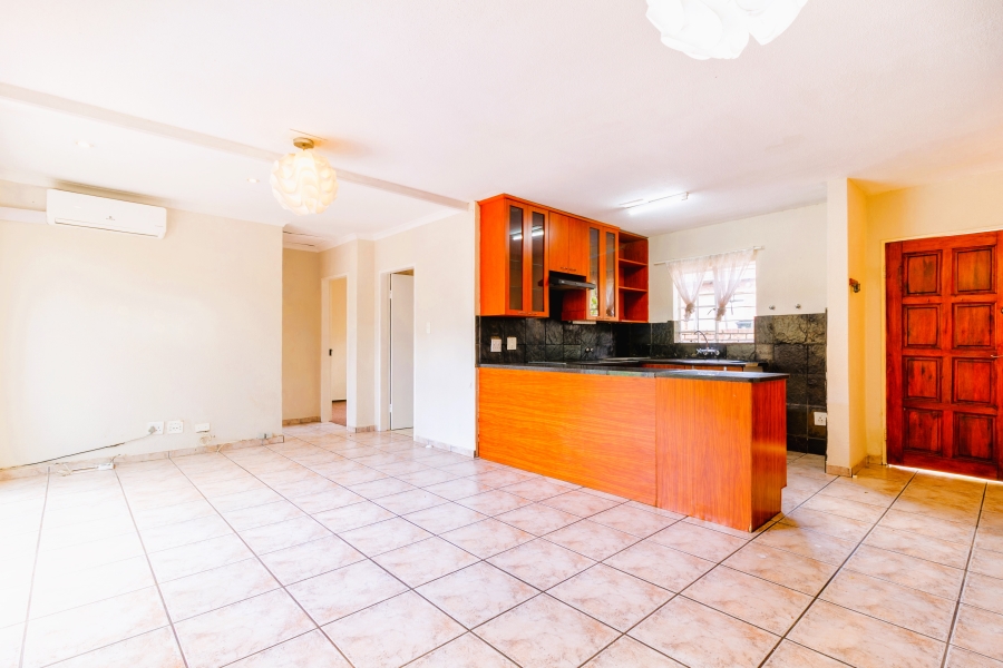 3 Bedroom Property for Sale in Wilgeheuwel Gauteng