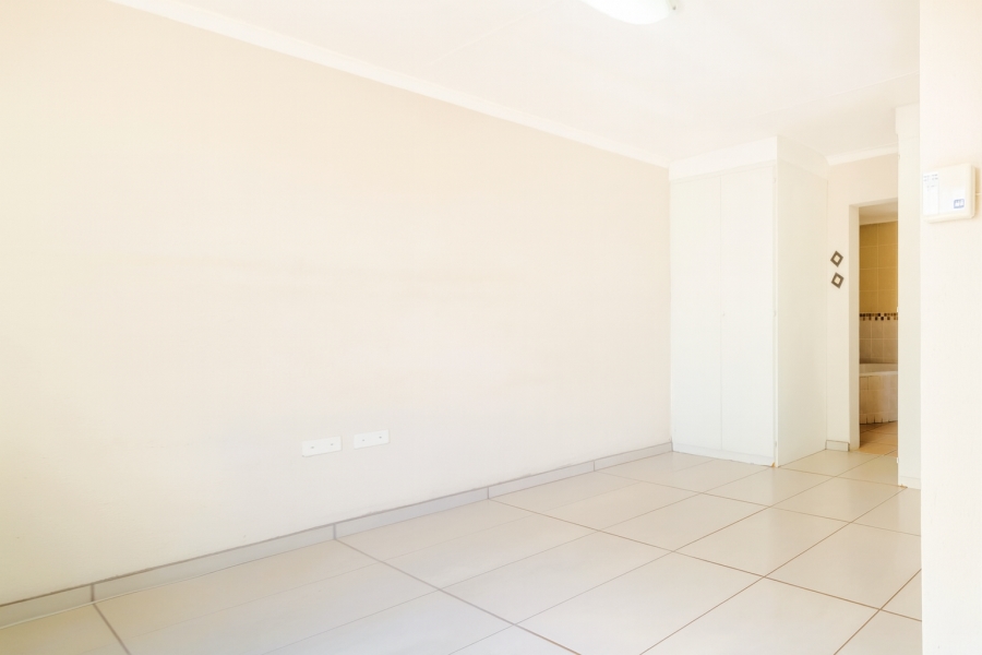 3 Bedroom Property for Sale in Wilgeheuwel Gauteng