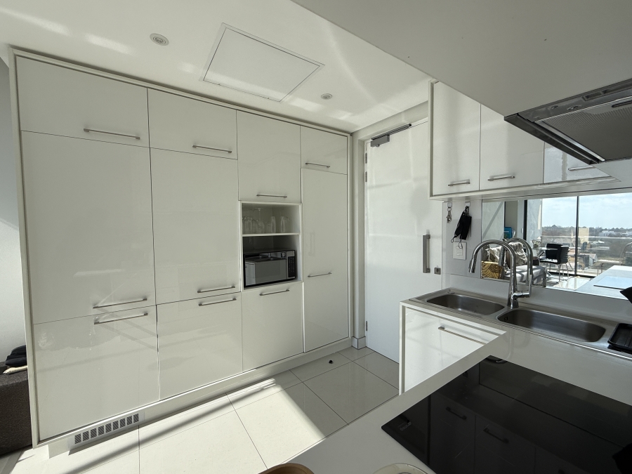 To Let 1 Bedroom Property for Rent in Rosebank Gauteng