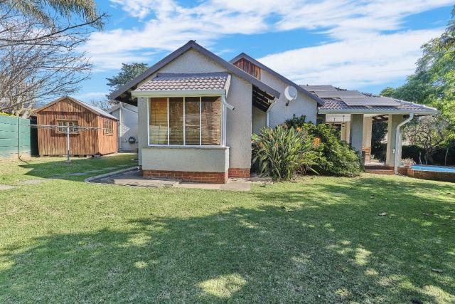 3 Bedroom Property for Sale in Berario Gauteng