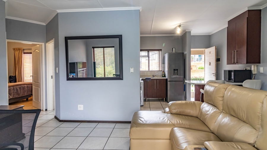 2 Bedroom Property for Sale in Glenvista Gauteng