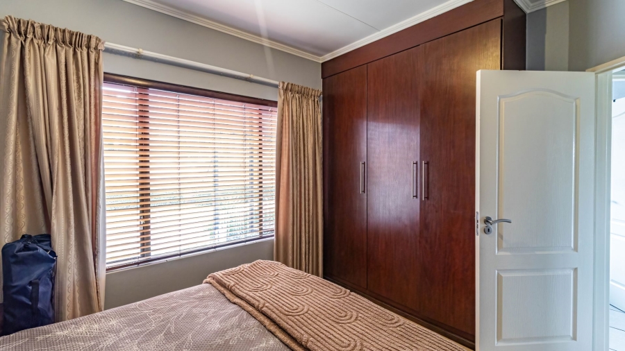 2 Bedroom Property for Sale in Glenvista Gauteng