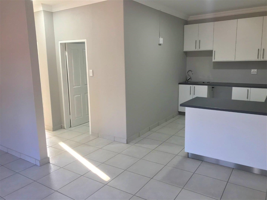 To Let 2 Bedroom Property for Rent in Peacehaven Industrial Gauteng