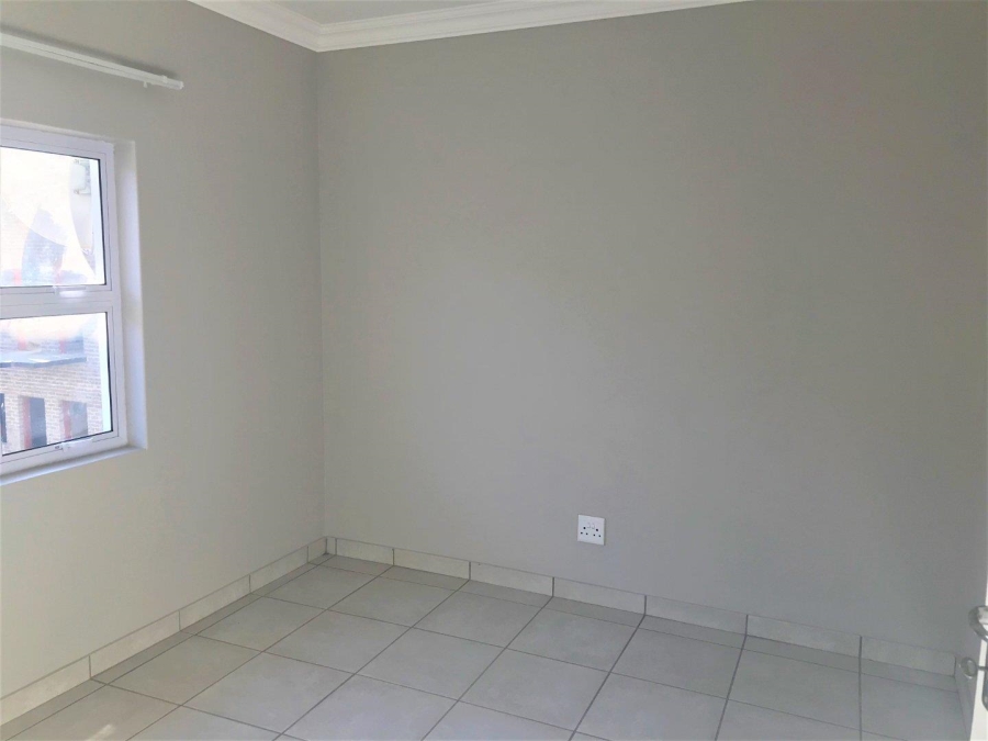 To Let 2 Bedroom Property for Rent in Peacehaven Industrial Gauteng